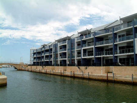 Crest Del Mar Apartments - Airlie Beach Holiday 1