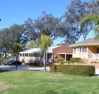 Commercial Golf Resort - Airlie Beach Holiday