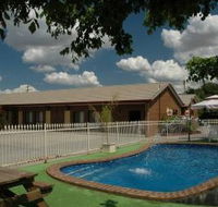 Fountain Court Motor Inn - Airlie Beach Holiday