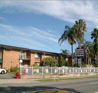 Adamstown Motor Inn - Airlie Beach Holiday