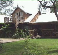 William Bay Country Cottages - Airlie Beach Holiday