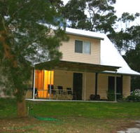 A Sunshine Farmstay - Airlie Beach Holiday