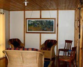 A Sunshine Farmstay - Airlie Beach Holiday 1