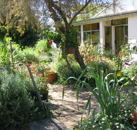 Warren Grange Farmstay and Bed  Breakfast - Airlie Beach Holiday