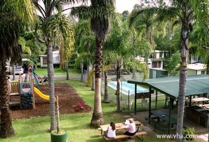 Batemans Bay Yha - Airlie Beach Holiday 5