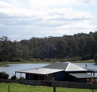 Diamond Tree Farm Stay - Airlie Beach Holiday