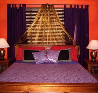 Golden Hearth Cottages - Airlie Beach Holiday