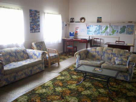 Tingle All Over - Youth Hostels Of Australia - Airlie Beach Holiday 0