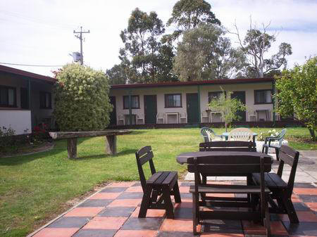 Tingle All Over - Youth Hostels Of Australia - Airlie Beach Holiday 4