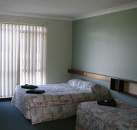 Walpole Hotel Motel - Airlie Beach Holiday