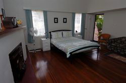 My Place Colonial Accommodation - Airlie Beach Holiday 1