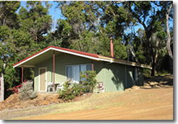 Country Cottages - Airlie Beach Holiday 4