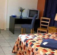 Onslow Sun Chalets and Motel - Airlie Beach Holiday