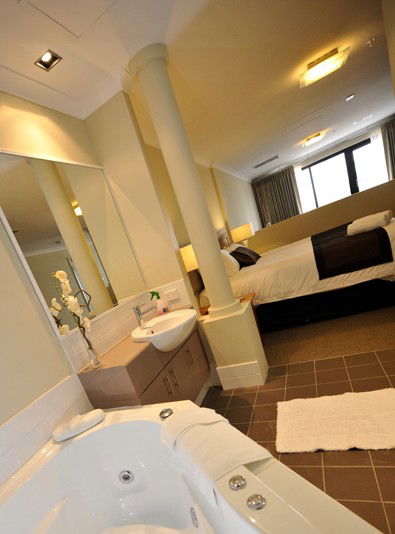 Breakwater Bed And Breakfast - Airlie Beach Holiday 1
