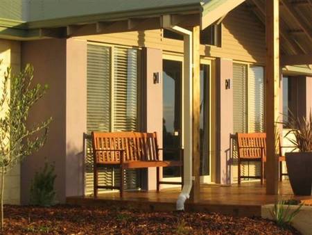 Caladenia Retreat Jurien Bay - Airlie Beach Holiday 0