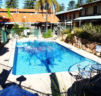 Cottesloe Beach Chalets - Airlie Beach Holiday