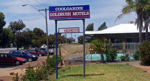 Coolgardie Motel - Airlie Beach Holiday 0