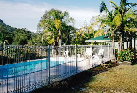 Bulahdelah Myall Motel - Airlie Beach Holiday 1