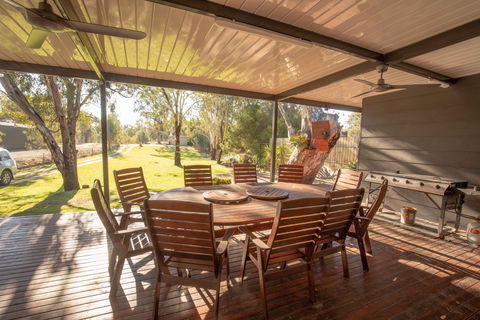 58 Pelican Point Via Morgan - Airlie Beach Holiday 2
