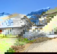 Century 21 SouthCoast Tennis Elbow - Airlie Beach Holiday