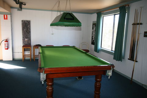 Chalet Jindabyne - Airlie Beach Holiday 1