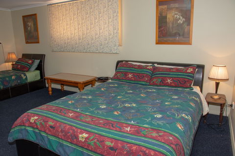 Chrissie's Dongara - Airlie Beach Holiday 2