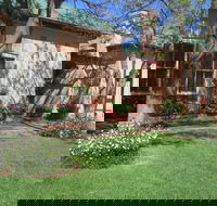 Country Apartments Dubbo - Airlie Beach Holiday