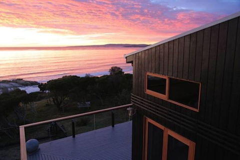 Driftwood Bay Of Fires - Airlie Beach Holiday 1