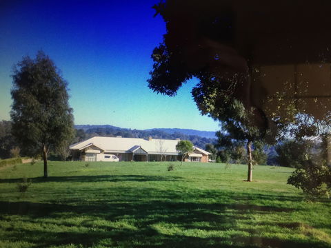 Farm Accommodation - Airlie Beach Holiday 0