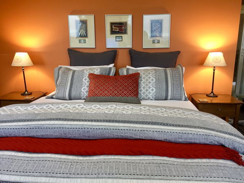 Llarrinda Bed & Breakfast - Airlie Beach Holiday 1