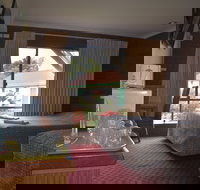 Mount Barker Valley Views Motel and Chalets - Airlie Beach Holiday