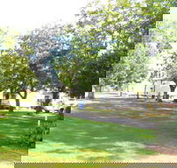 Poplars Caravan Park - Open For Essential Travel Only - Airlie Beach Holiday