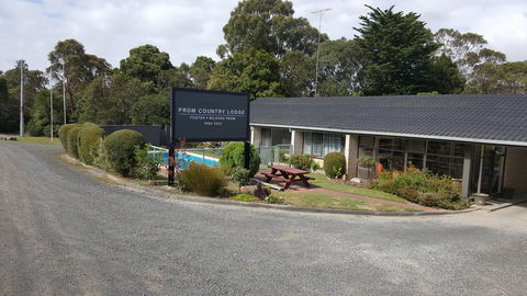 Prom Country Lodge - Airlie Beach Holiday 0