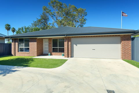 Seclusion On Bellevue - Airlie Beach Holiday 0