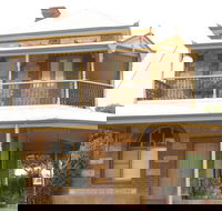 The Matchbox House Bed and Breakfast - Airlie Beach Holiday