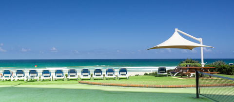 Breakers North - Absolute Beach Front Holiday Apartments - Airlie Beach Holiday 0