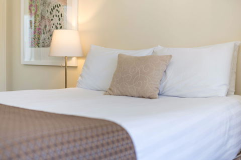 Club Motel And Apartments - Airlie Beach Holiday 1