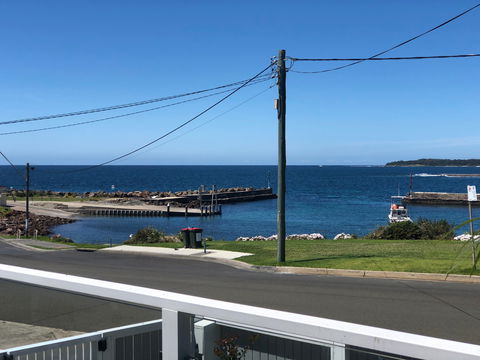 Escape At The Harbour - Airlie Beach Holiday 0