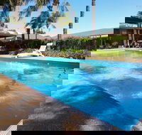 Exies Bagtown Motel - Airlie Beach Holiday