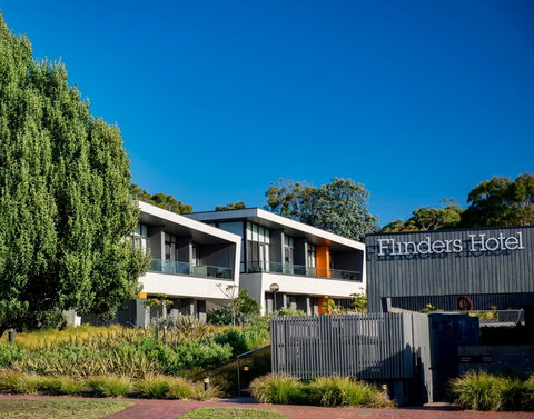Flinders Hotel - Airlie Beach Holiday 0