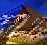 Perry Street Hotel - Airlie Beach Holiday