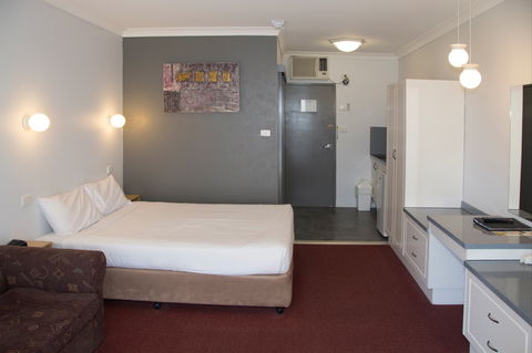 Port Aloha Motel - Airlie Beach Holiday 1