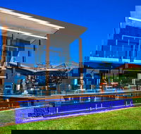 Reflections at Minnamurra - Airlie Beach Holiday