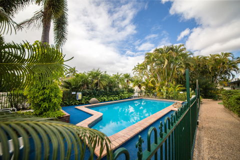 Southside Holiday Village - Airlie Beach Holiday 1