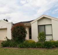 Waterfront Getaway in Sussex - Airlie Beach Holiday