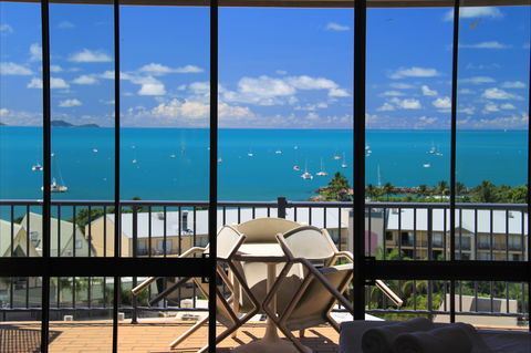 Whitsunday Terraces Resort - Airlie Beach Holiday 1