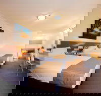 Adelong Motel - Airlie Beach Holiday