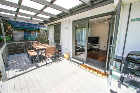 Bianconero - Airlie Beach Holiday 1