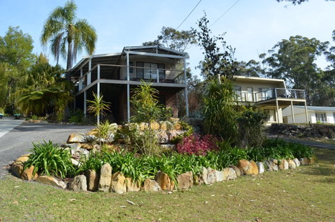 Echostayz Blenheim Beach House - Airlie Beach Holiday 0