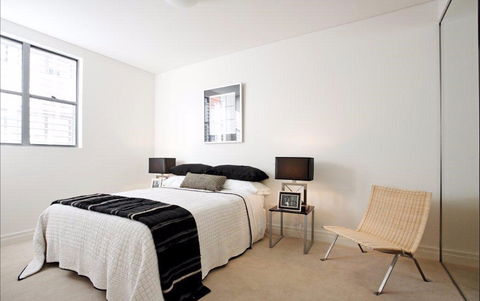 Executive Two Bedroom Unit Crows Nest - Airlie Beach Holiday 0
